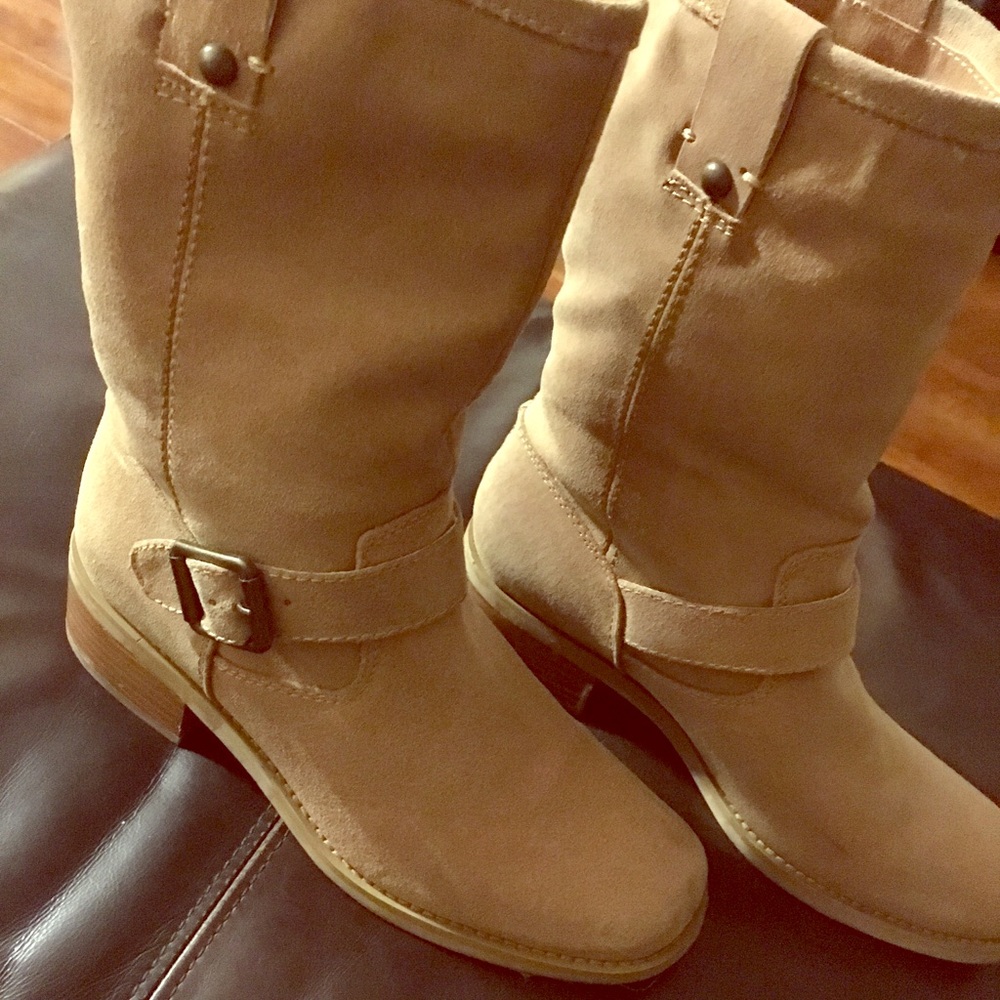 Calf boots